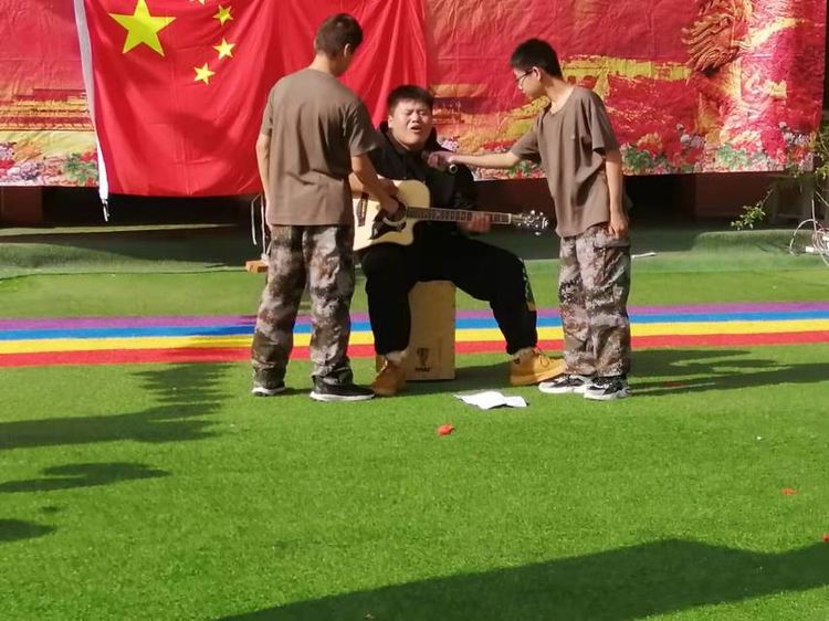 校园文艺活动